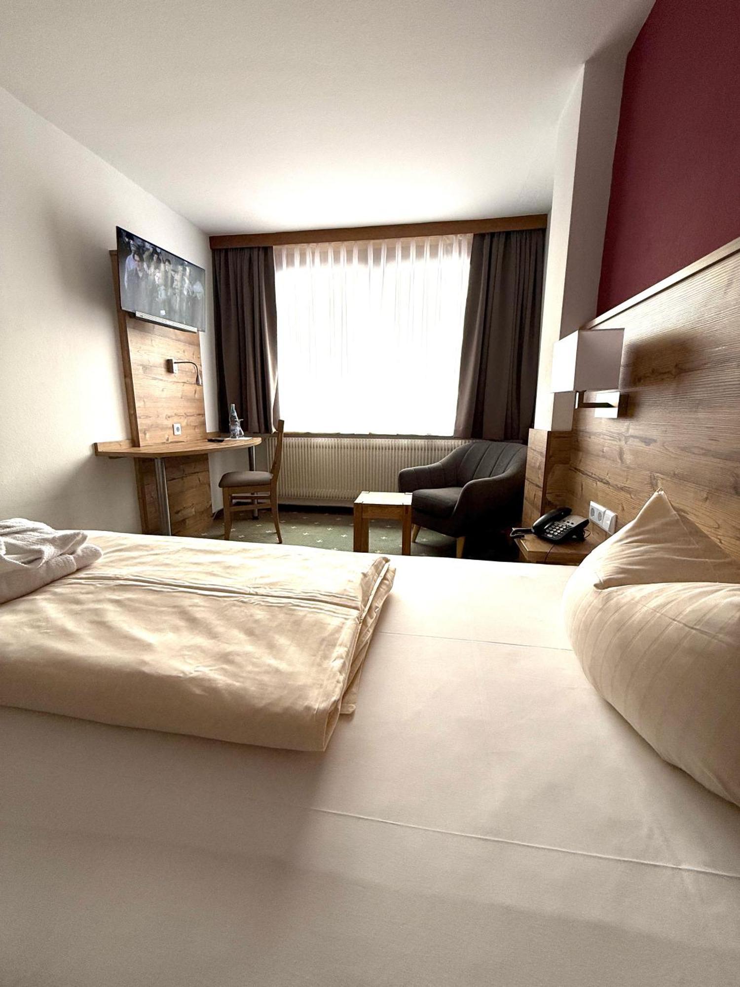 Hotel Traube Loßburg Exteriér fotografie